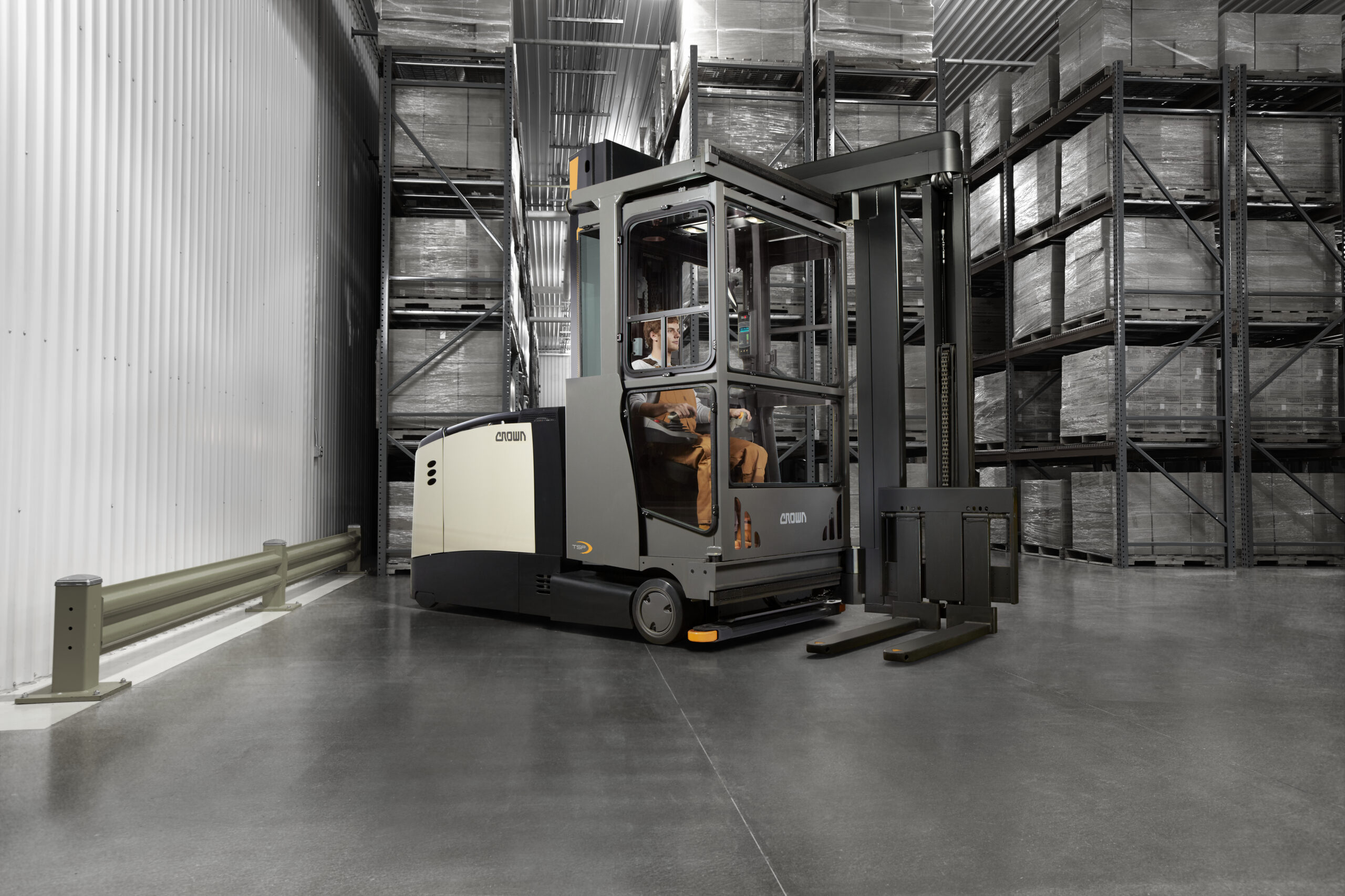 Crown TSP Series Turret Stockpicker Forklift Trucks