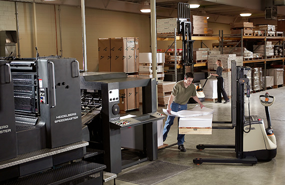 Crown M Series Walkie Straddle Stacker